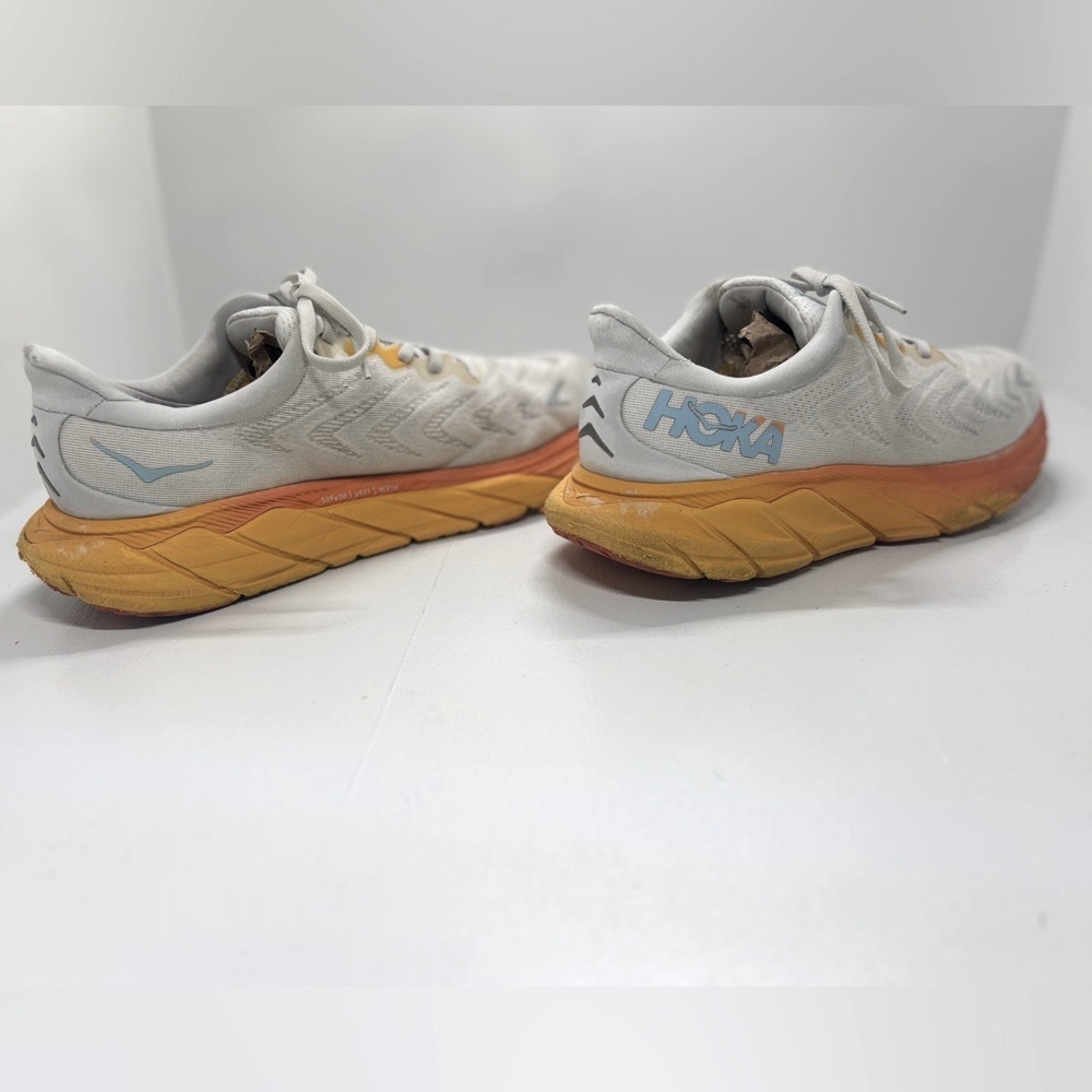 Women’s Hoka Arahi 6 size 8 - Picture 6 of 11